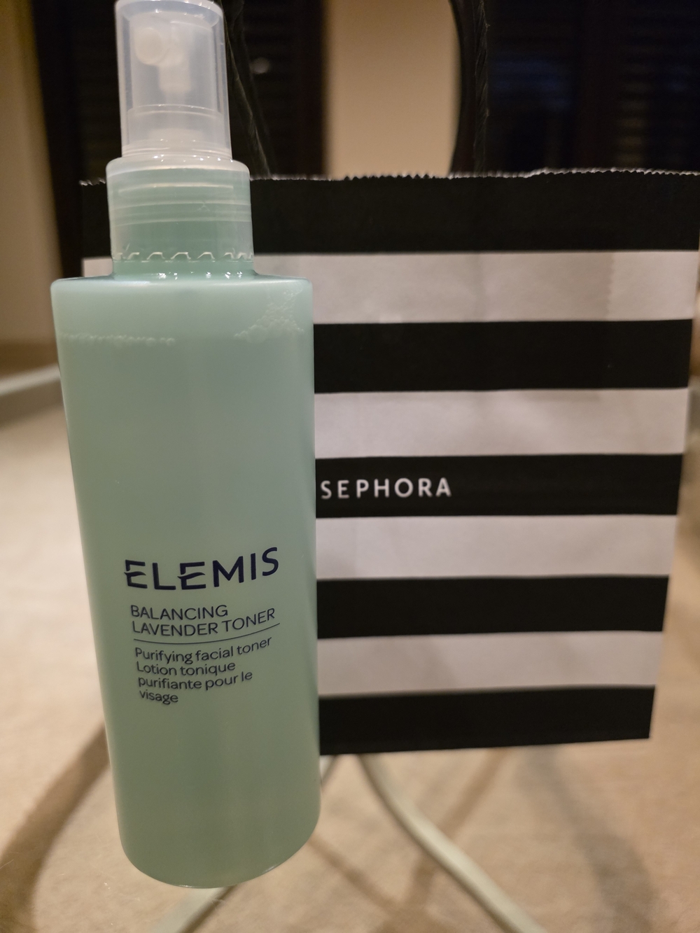 Elemis Balancing Lavender Toner - Light Seafoam Green - Picture 6 of 7